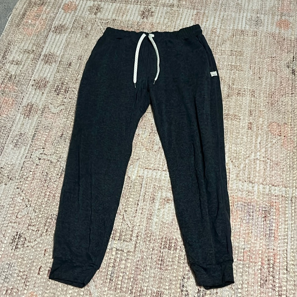 Black Vuori Joggers